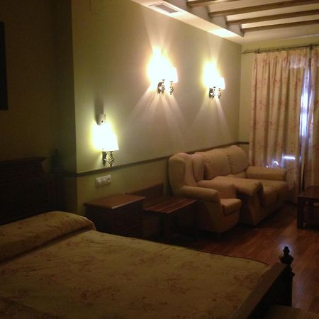 Hotel El Mano Huéscar 객실 사진