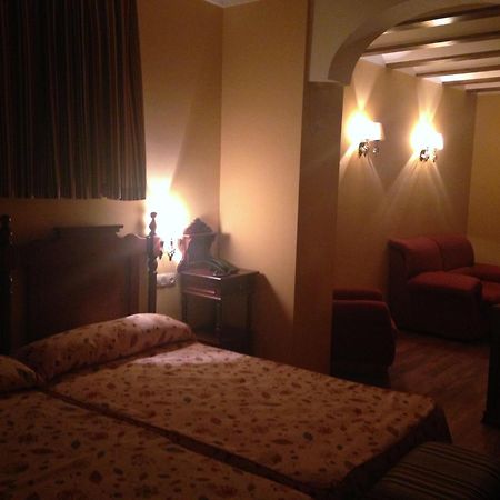 Hotel El Mano Huéscar 객실 사진