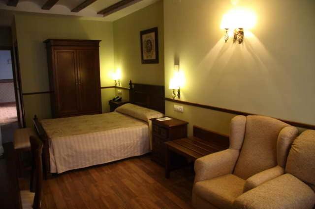 Hotel El Mano Huéscar 객실 사진